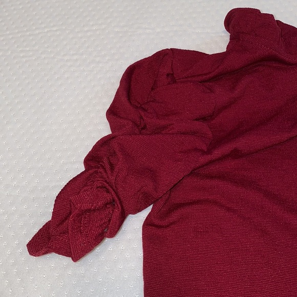 Maroon red blouse - Picture 2 of 4